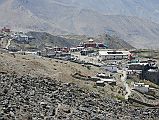 401 Ranipauwa I passed through the village of Ranipauwa (3710m) where most trekkers and pilgrims stay. Around 100 years ago the queen (rani) donated a house for the hundreds of pilgrims coming every year to this holy place. The place was therefore called Ranipauwa.